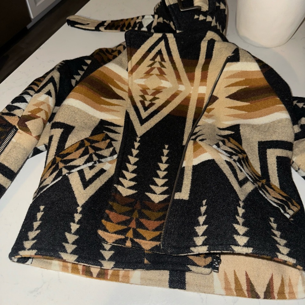 Black and Brown Geometric Zip Up Jacket - Picture 2 of 5
